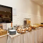 Madera Hotel