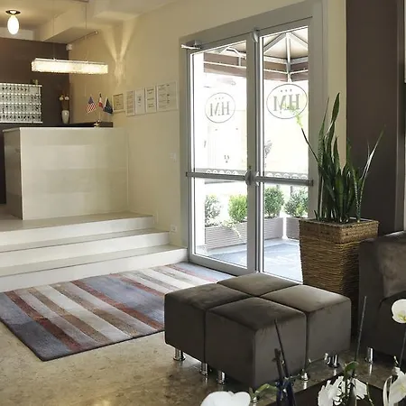 Madera فندق ليدو دي يسولو