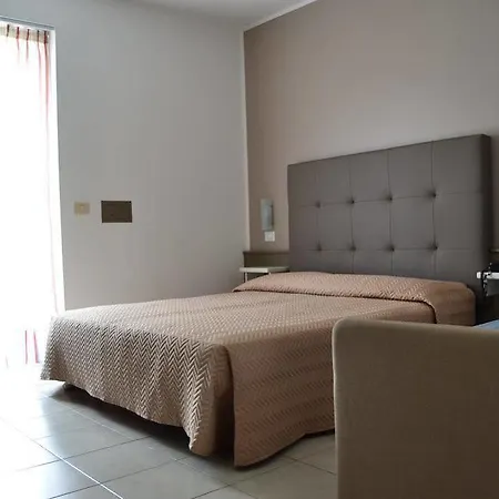 Madera Otel